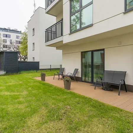 Appartement Marina With Garden By Bookinghost *