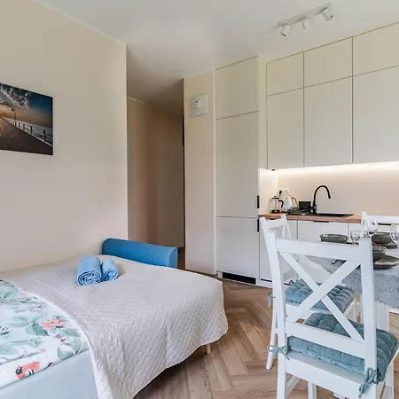 Marina With Garden By Bookinghost 公寓