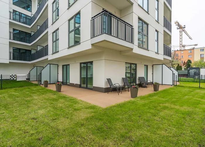 公寓 Marina With Garden By Bookinghost *