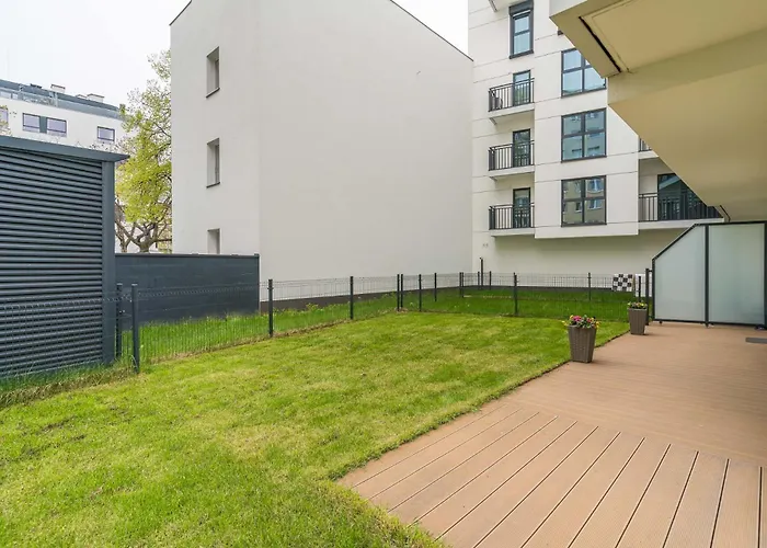 Marina With Garden By Bookinghost 公寓