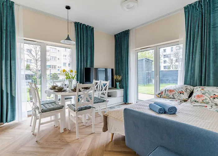 Marina With Garden By Bookinghost 格丁尼亚