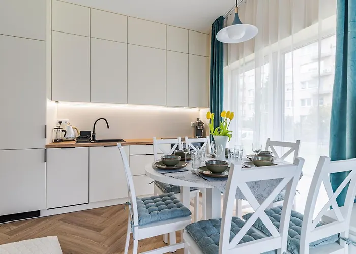 Marina With Garden By Bookinghost 公寓 格丁尼亚